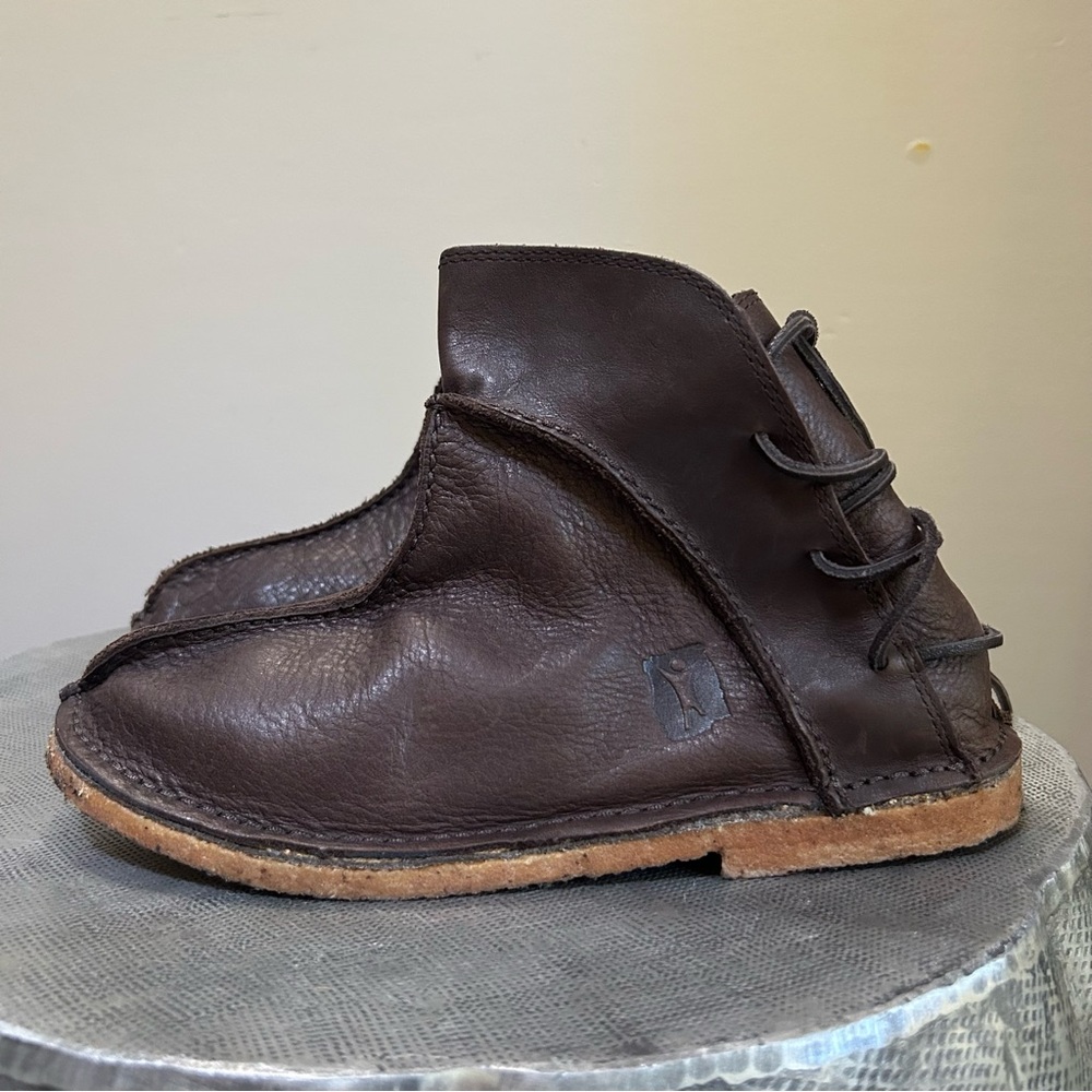 Pure Footwear ~ Indie Brown Leather Flat Lace-Up Ankle Boots in size 9 - Picture 2 of 12